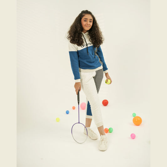 DreamersPK Girls Color-Block Hoodie & Jogger Set